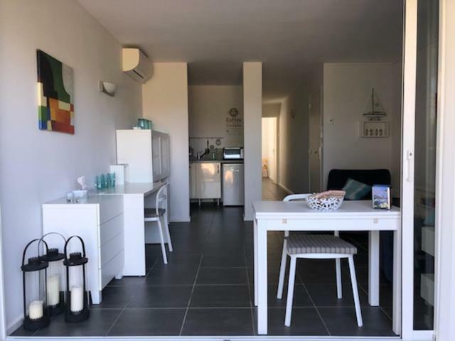 Appartement Les Pieds Dans L'Eau ! 勒拉旺杜 外观 照片